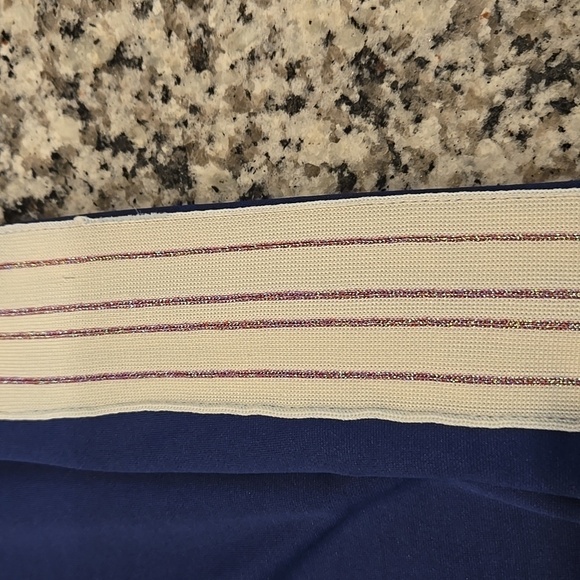 WALT DISNEY WORLD 50TH ANNIVERSARY CASTLE TRACK JOGGER SWEATPANTS. SIZE X-LARGE. - Picture 8 of 10